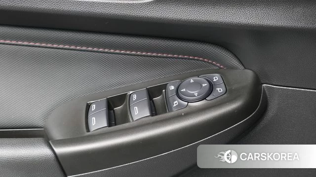 Chevrolet (GM Daewoo) Trailblazer 2021 Белый из Кореи, фото 2