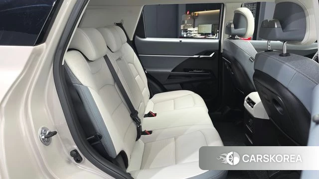 Ssangyong Torres EVX 2024 Коричневый из Кореи, фото 2