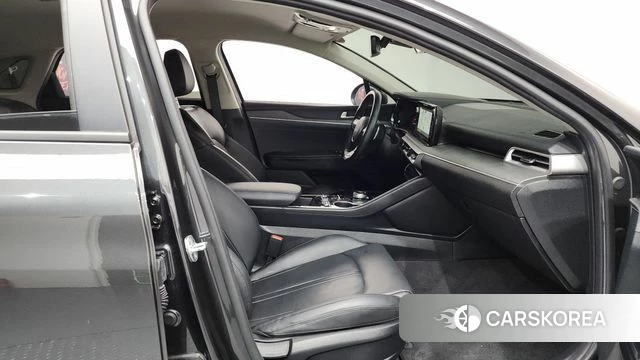 Kia K5 3rd generation 2022 Серый из Кореи, фото 2