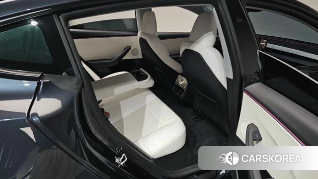 Tesla Model 3 2025 Серый из Кореи, фото 2