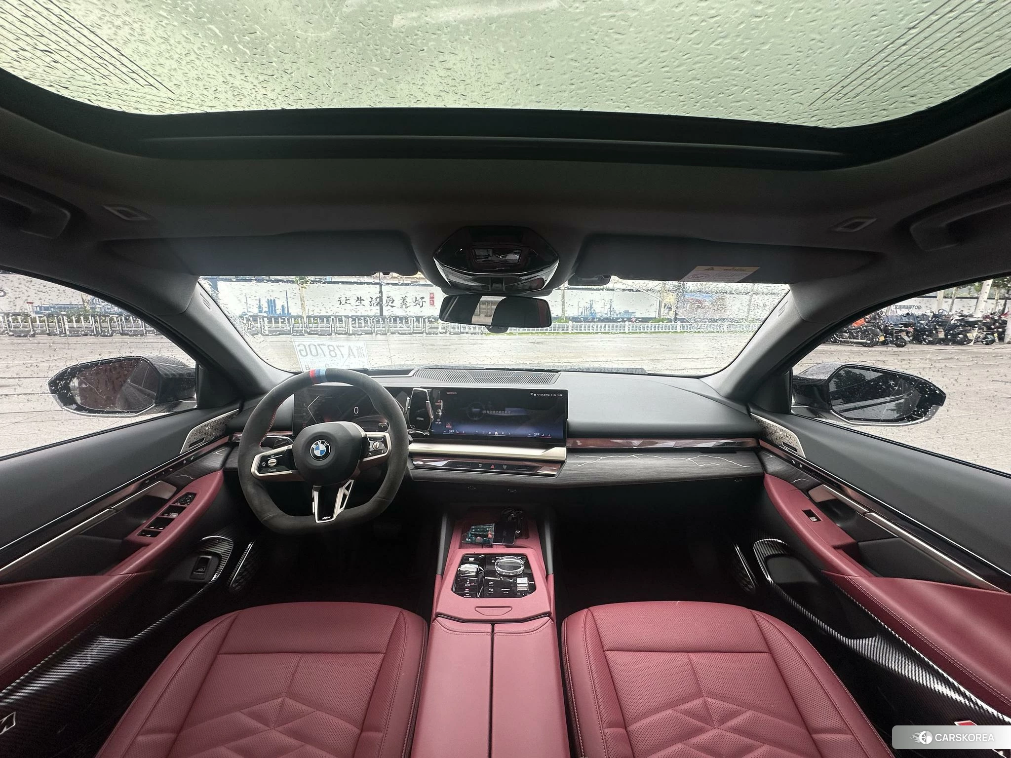 BMW 5 series 2024 Черный из Китая, фото 2