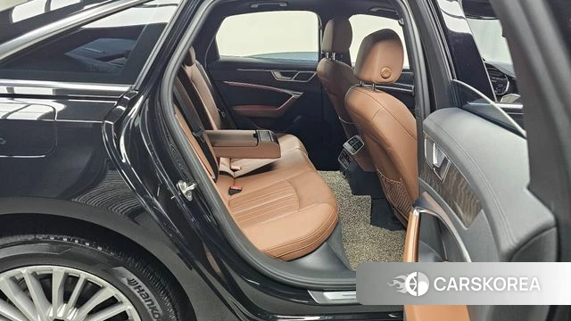 Audi A6 (C8) 2020 Черный из Кореи, фото 2