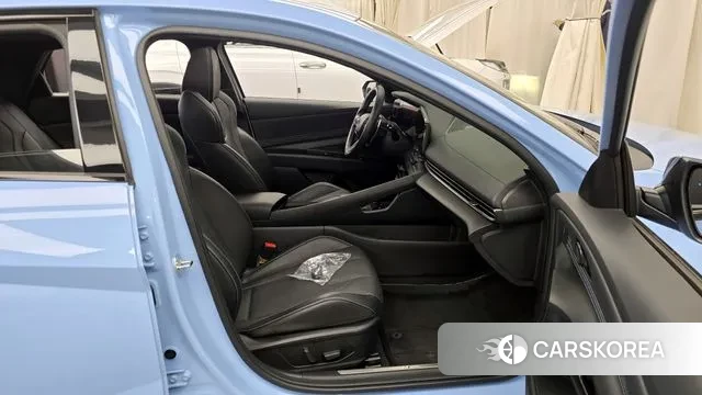 Hyundai The New Avante (CN7) 2023 Небесно-голубой из Кореи, фото 2