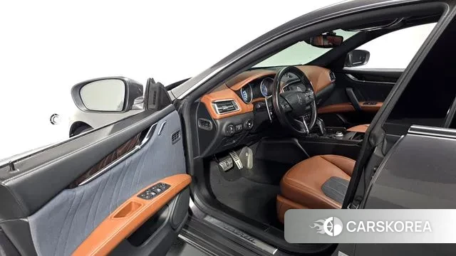 Maserati Ghibli 2019 Серый из Кореи, фото 2