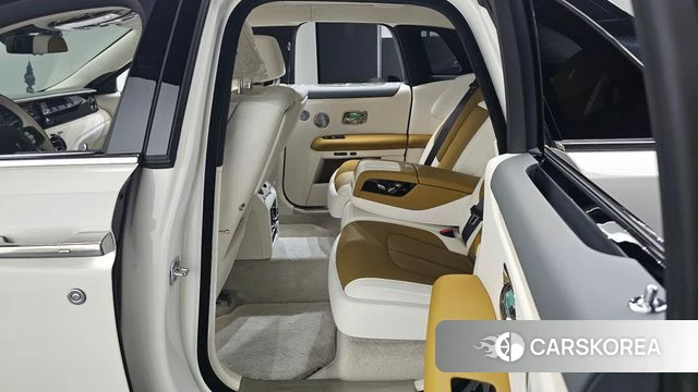Rolls-Royce Ghost 2nd Generation 2025 Белый из Кореи, фото 2
