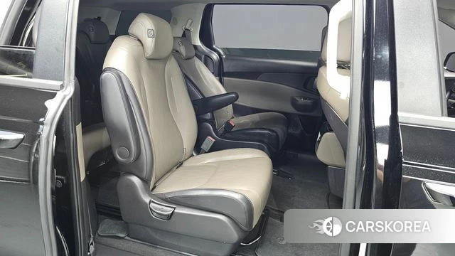 Kia The New Carnival 4th Generation 2024 Черный из Кореи, фото 2