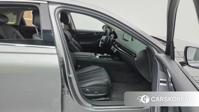 Genesis G80 (RG3) 2023 Серебряный из Кореи, фото 2