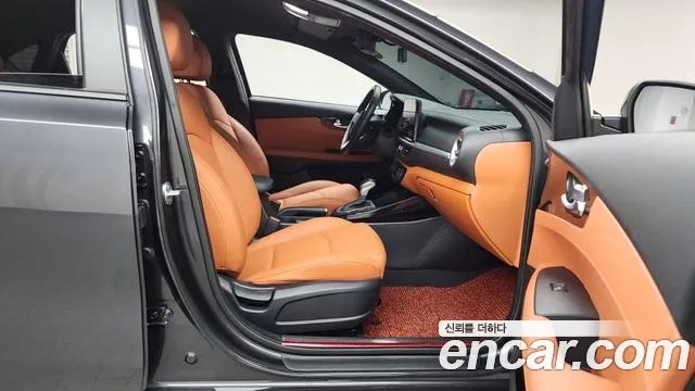 Kia The New K3 2nd generation 2023 Серый из Кореи, фото 2