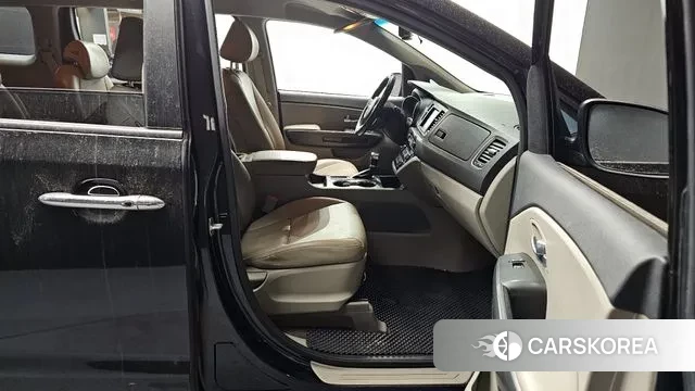 Kia The New Carnival 2018 Черный из Кореи, фото 2