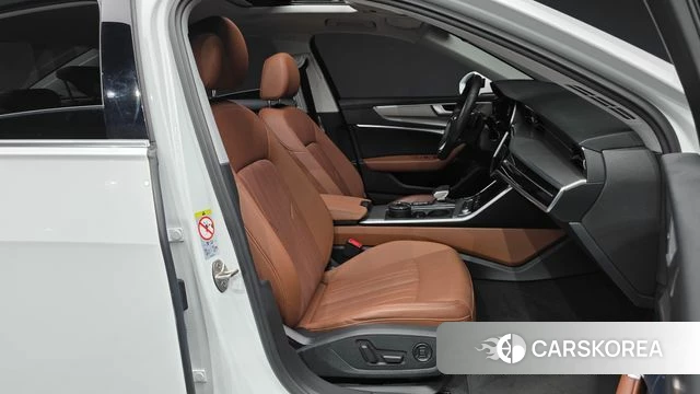 Audi A6 (C8) 2021 Белый из Кореи, фото 2