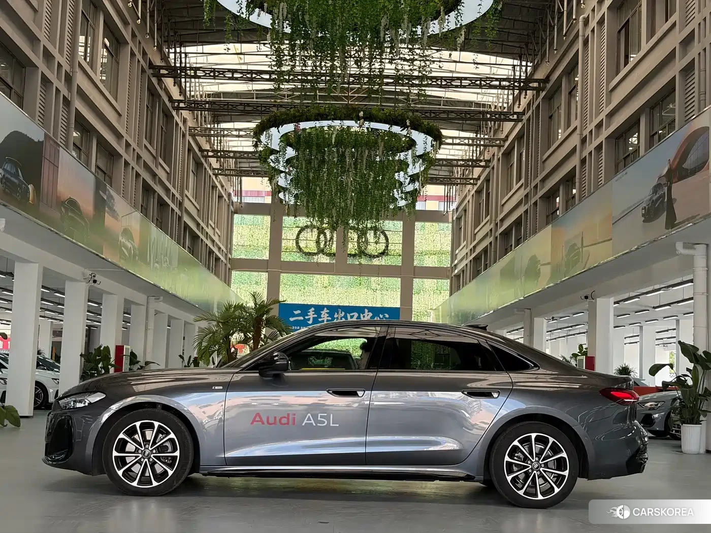 Audi A5L 2025 Silver/gray из Китая, фото 2