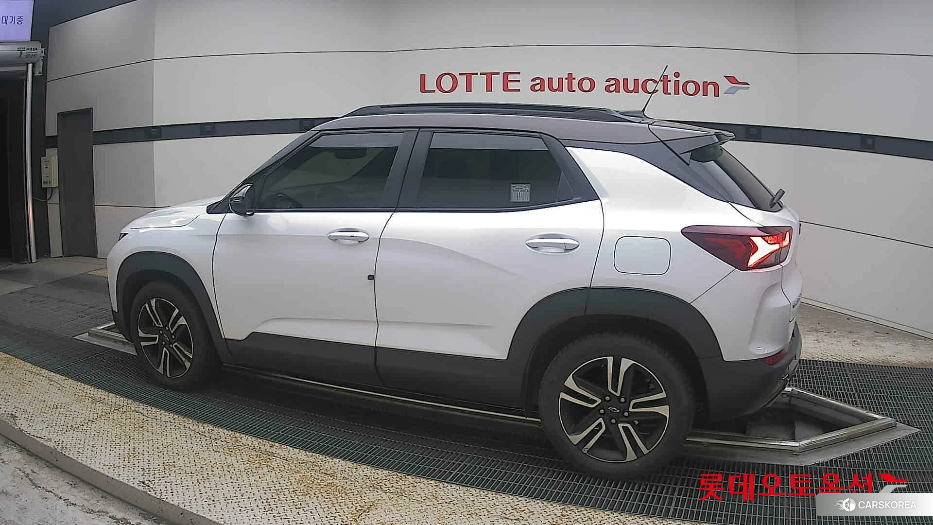 Korea G M TrailBlazer 1.35 Turbo FWD 2022 Белый из Кореи, фото 2