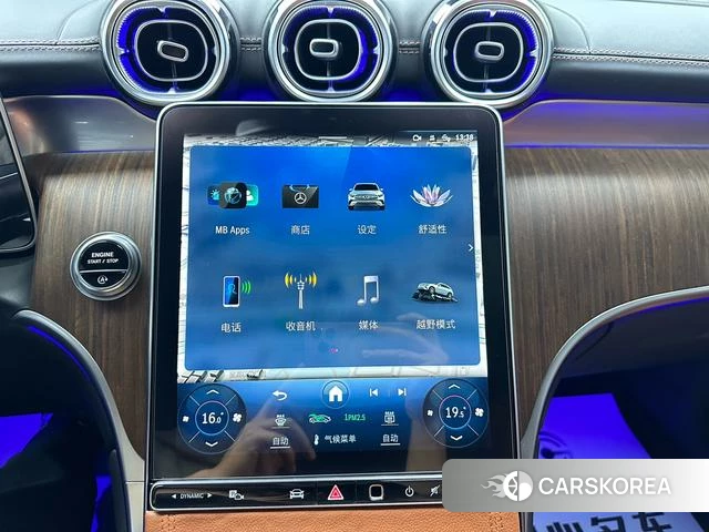 Mercedes-Benz GLC 2024 Черный из Китая, фото 2