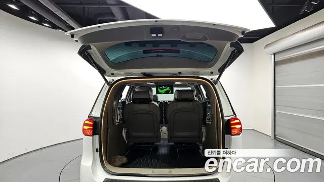 Kia The New Carnival 2019 Белый из Кореи, фото 2