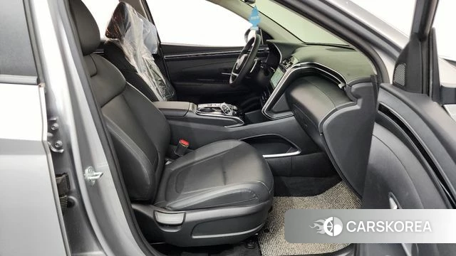 Hyundai Tucson (NX4) 2023 Серебристо-серый из Кореи, фото 2