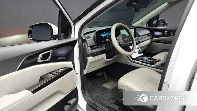Kia Carnival 4th generation 2023 Белый из Кореи, фото 2