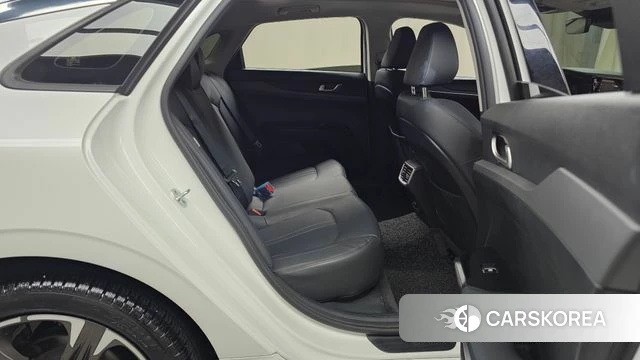 Kia K5 3rd generation 2022 Белый из Кореи, фото 2