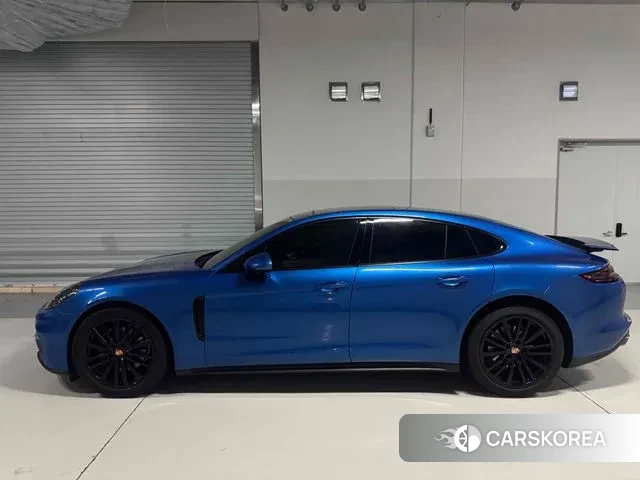 Porsche Panamera (971) 2018 Синий из Кореи, фото 2