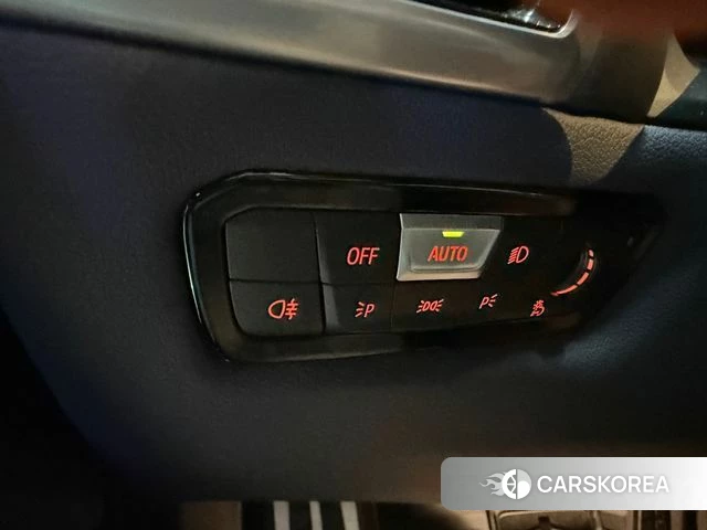 BMW 8 Series (G15) 2023 Белый из Кореи, фото 2