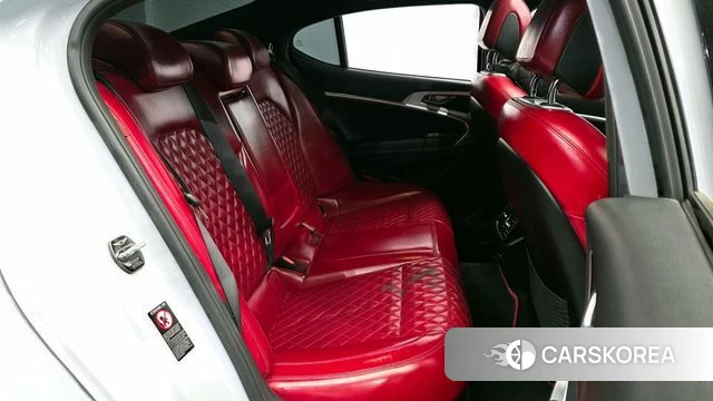Genesis G70 2018 Серебристо-серый из Кореи, фото 2