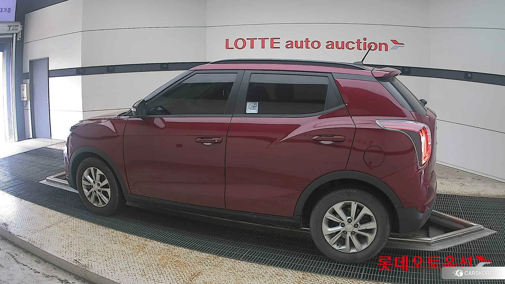 SsangYong Tivoli 2021 Cherry Red из Кореи, фото 2