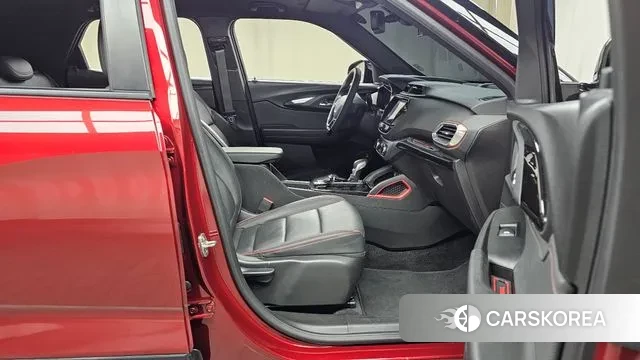 Chevrolet (GM Daewoo) Trailblazer 2021 Красный из Кореи, фото 2