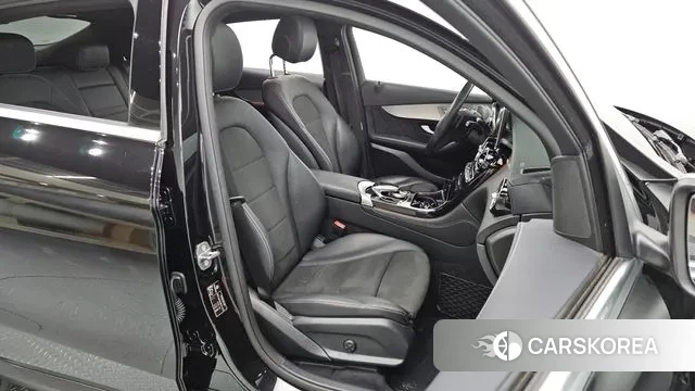 Mercedes-Benz GLC-Class X253 2019 Черный из Кореи, фото 2