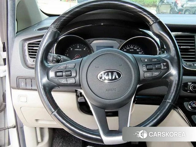 Kia The New Carnival 2019 Серебряный из Кореи, фото 2