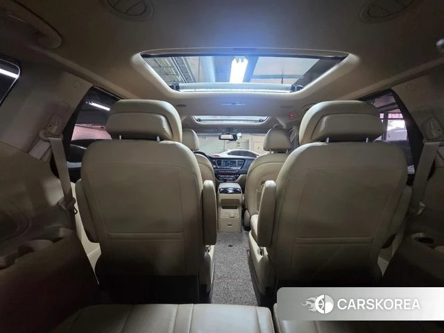 Kia The New Carnival 2018 Белый из Кореи, фото 2