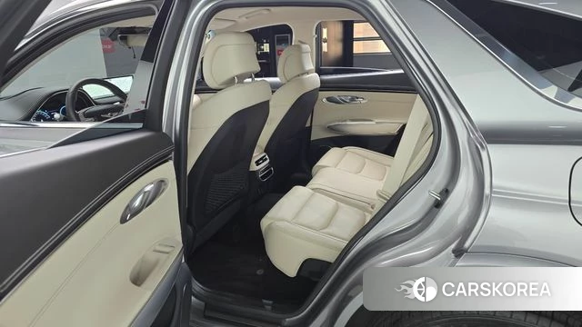 Genesis GV70 2022 Серебряный из Кореи, фото 2