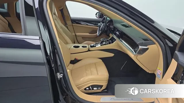 Porsche Panamera (971) 2018 Черный из Кореи, фото 2