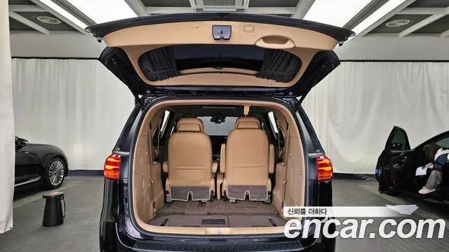 Kia The New Carnival 2019 Черный из Кореи, фото 2