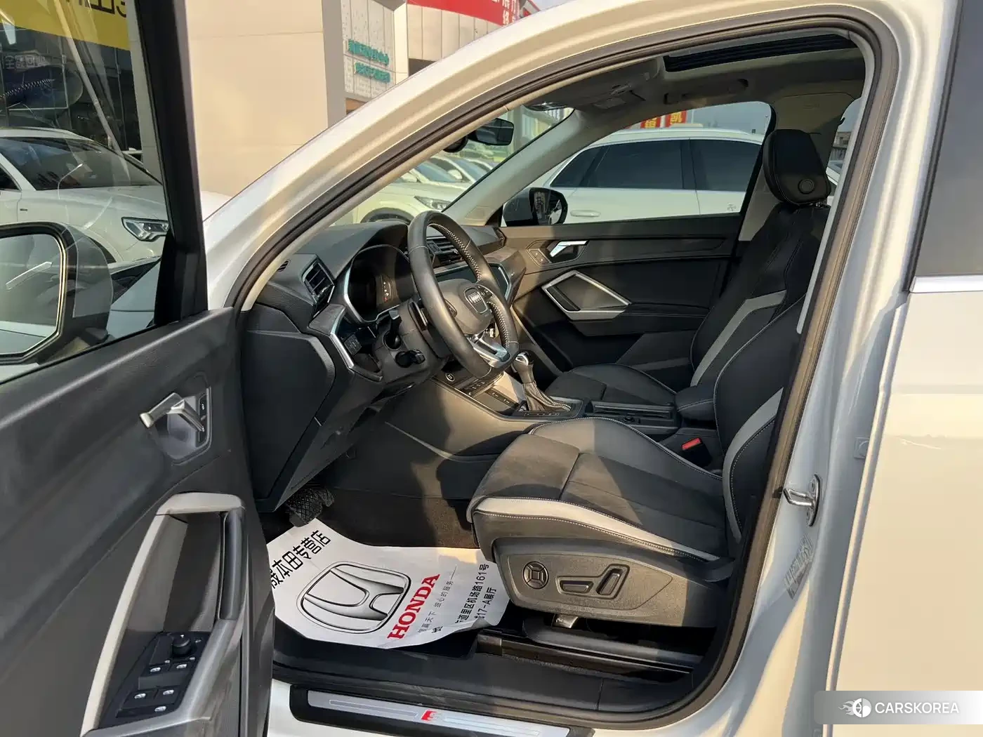 Audi Q3 2022 Белый из Китая, фото 2