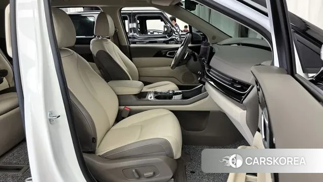 Kia The New Carnival 4th Generation 2023 Белый из Кореи, фото 2