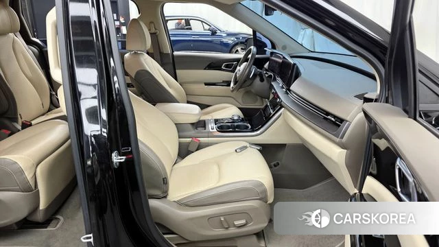 Kia Carnival 4th generation 2021 Черный из Кореи, фото 2