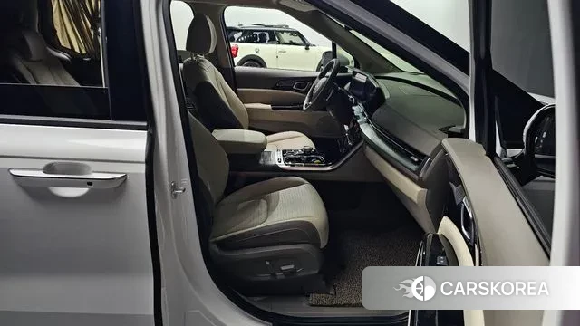 Kia The New Carnival 4th Generation 2023 Белый из Кореи, фото 2