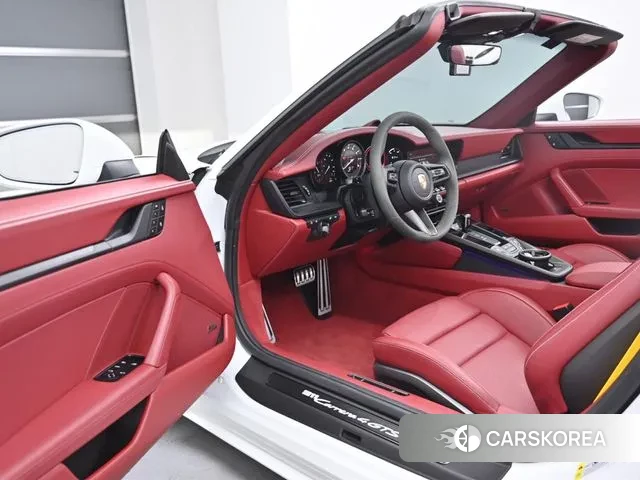 Porsche 911(992) 2024 Белый из Кореи, фото 2