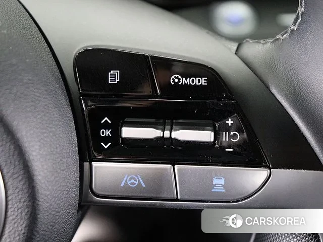 Hyundai Avante Hybrid (CN7) 2022 Белый из Кореи, фото 2