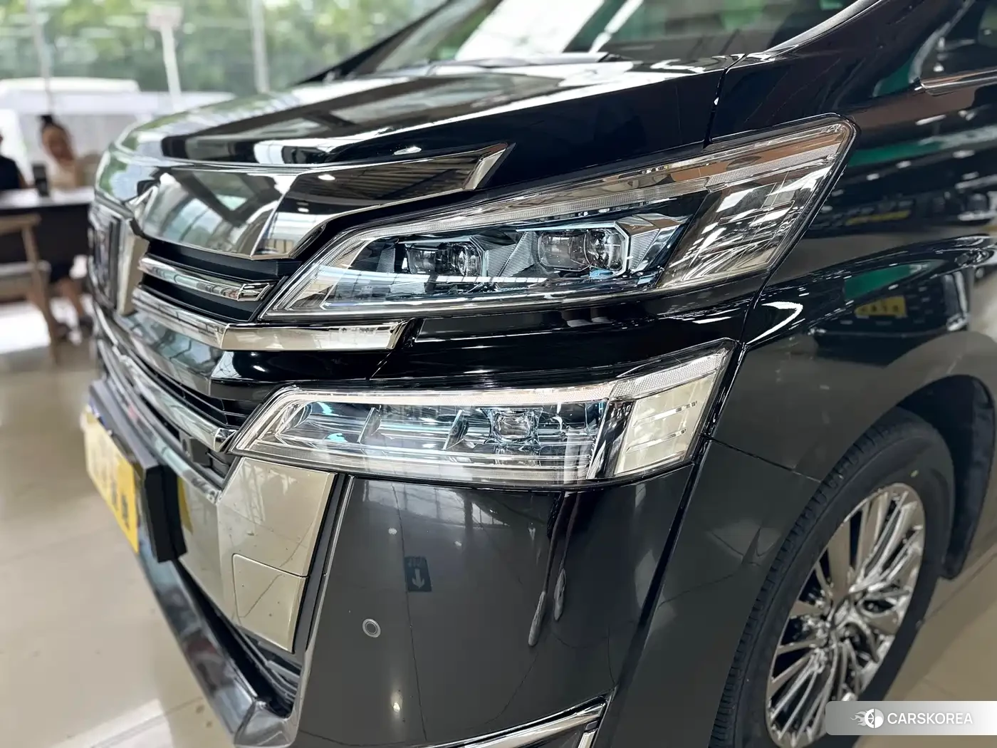 Toyota Vellfire 2022 Черный из Китая, фото 2