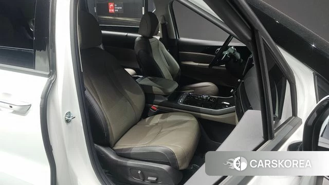 Kia The New Carnival 4th Generation 2023 Белый из Кореи, фото 2