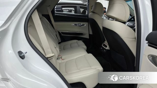 Genesis GV70 2022 Белый из Кореи, фото 2