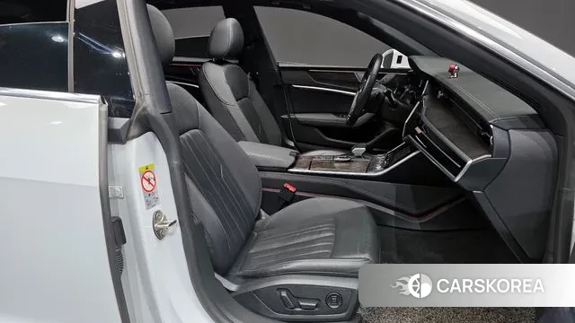 Audi A7 (4K) 2021 Белый из Кореи, фото 2