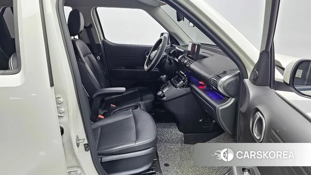 Hyundai Casper 2022 Белый из Кореи, фото 2