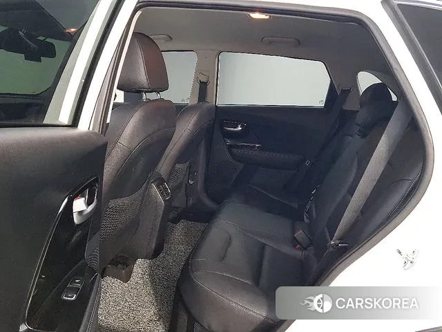 Kia The New Niro 2021 Белый из Кореи, фото 2