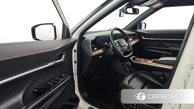 Ssangyong Torres EVX 2024 Белый из Кореи, фото 2