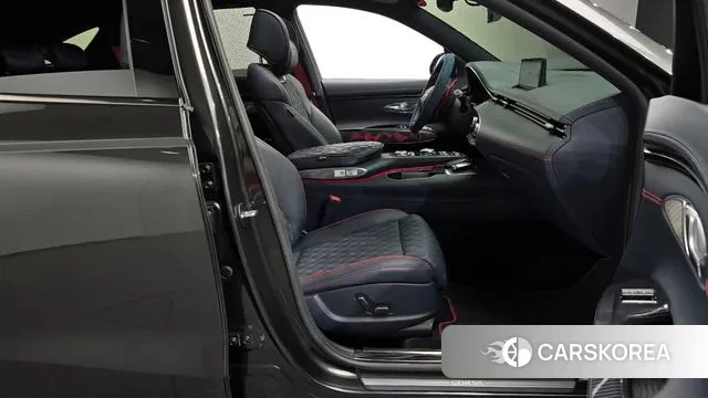 Genesis GV70 2023 Серый из Кореи, фото 2