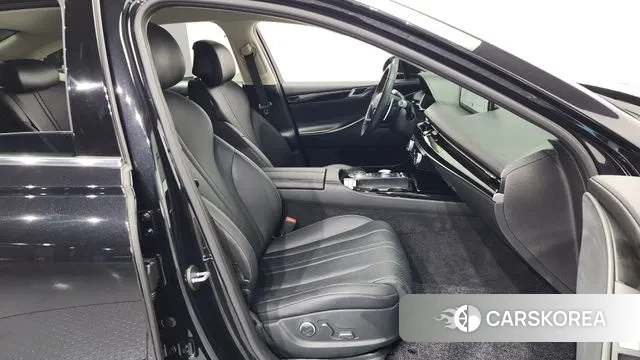 Genesis G80 (RG3) 2023 Черный из Кореи, фото 2