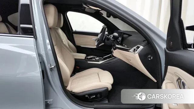 BMW 3 Series (G20) 2025 Цвет галактики из Кореи, фото 2