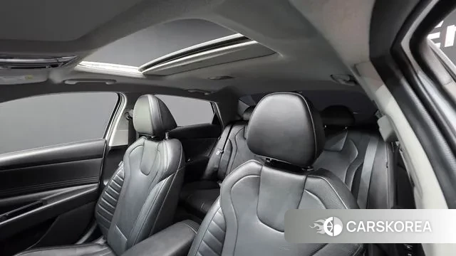 Hyundai The New Avante (CN7) 2023 Белый из Кореи, фото 2