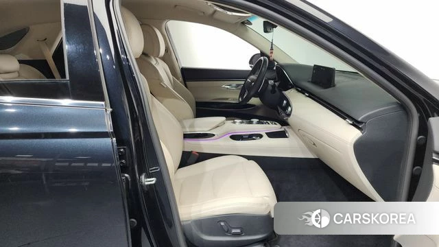 Genesis GV70 2021 Черный из Кореи, фото 2